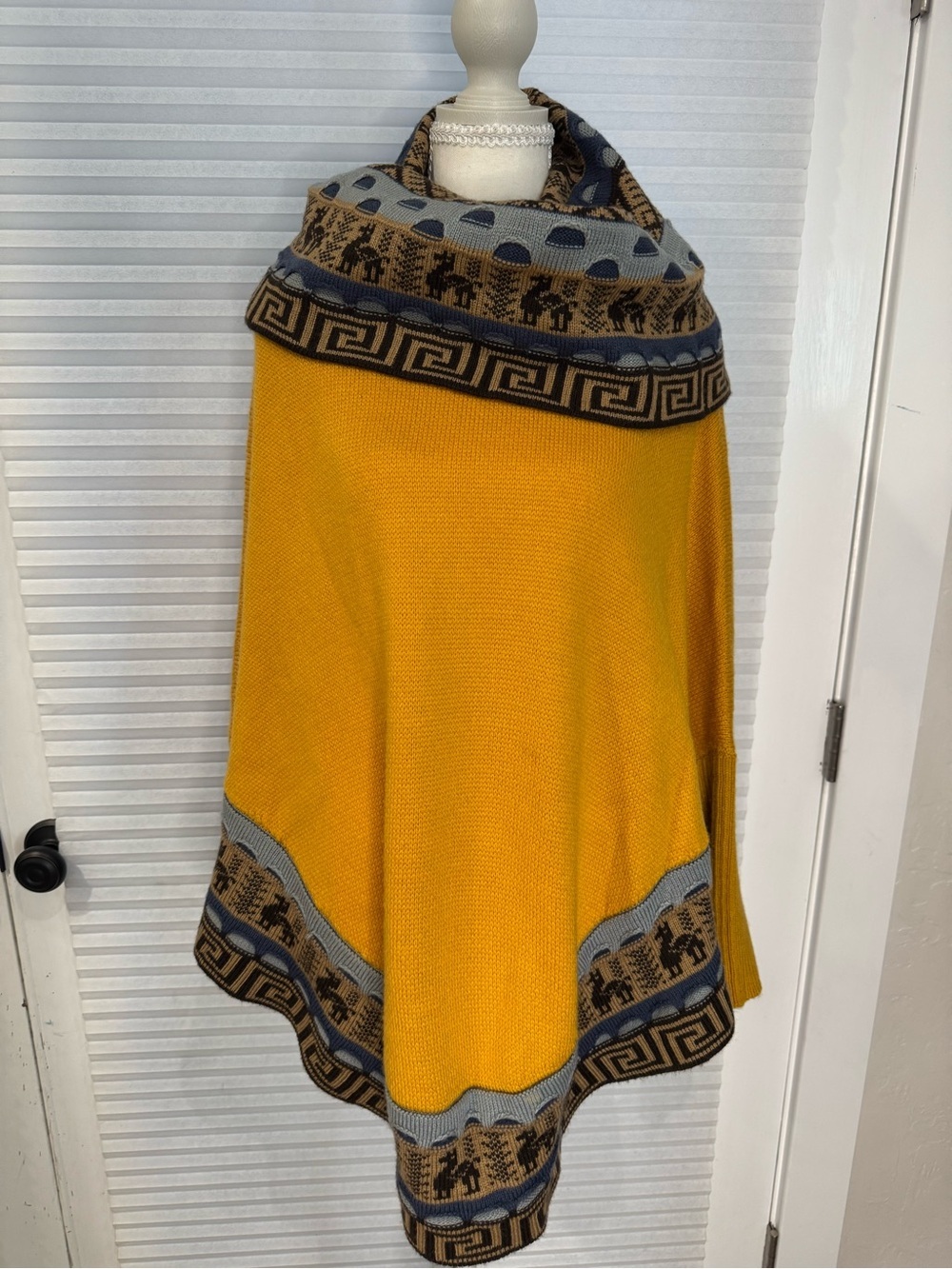 100% Alpaca Women’s Cozy Mustard Knit Poncho with Patterned Trim 0941